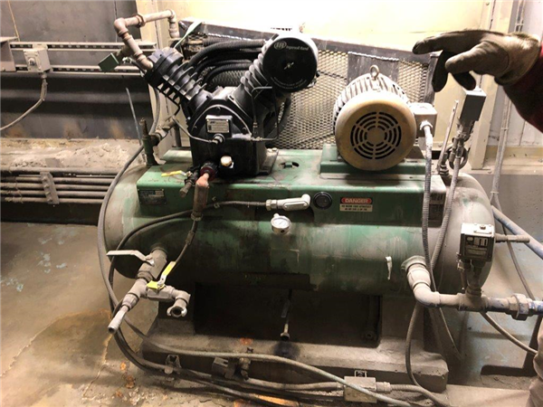 Allis Chalmers 42 X 65 Mk-i Superior Gyratory Crusher)